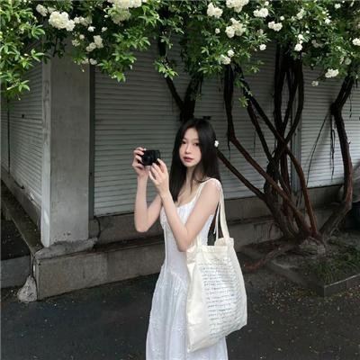 相遇骤雨中